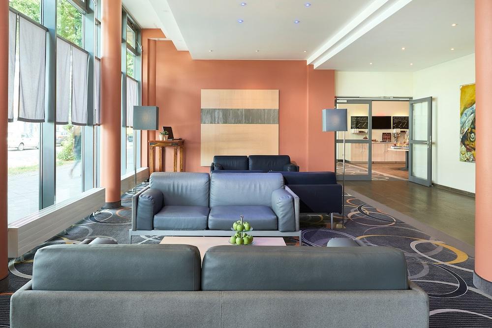 Essential By Dorint Berlin-Adlershof Hotel Bagian luar foto