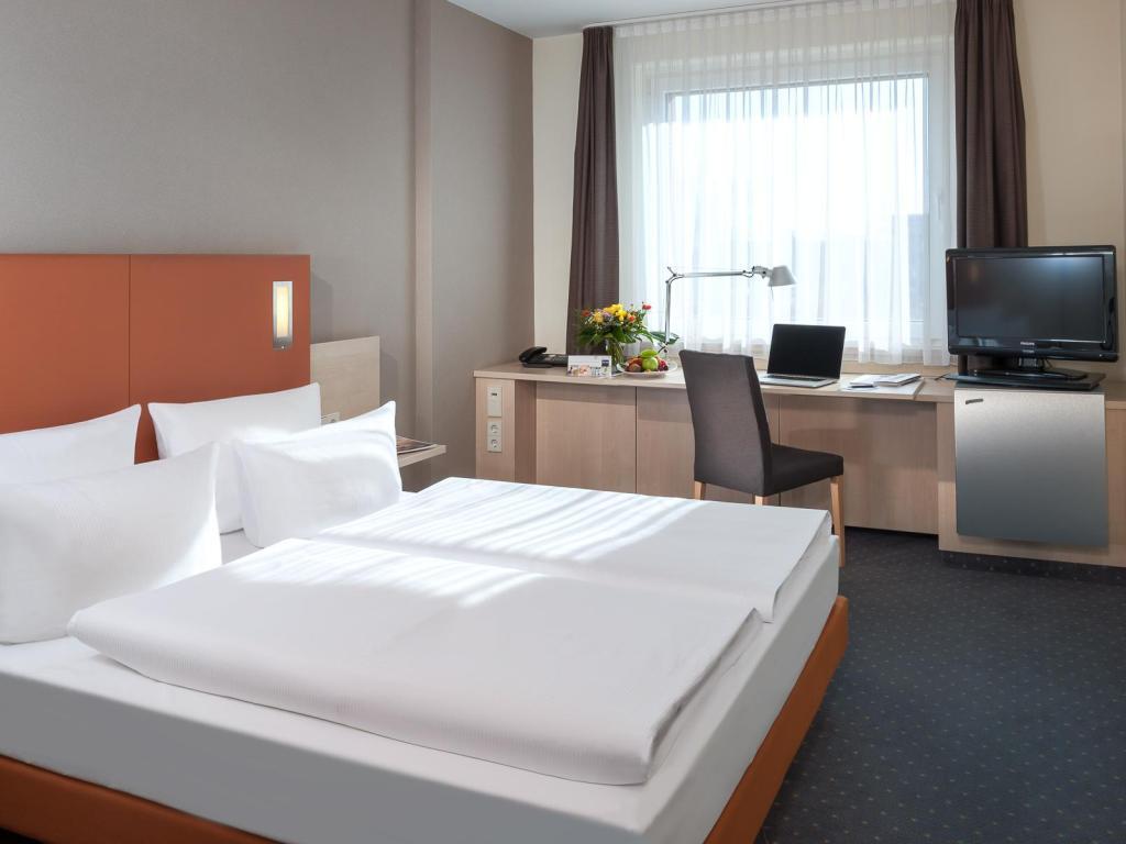 Essential By Dorint Berlin-Adlershof Hotel Bagian luar foto