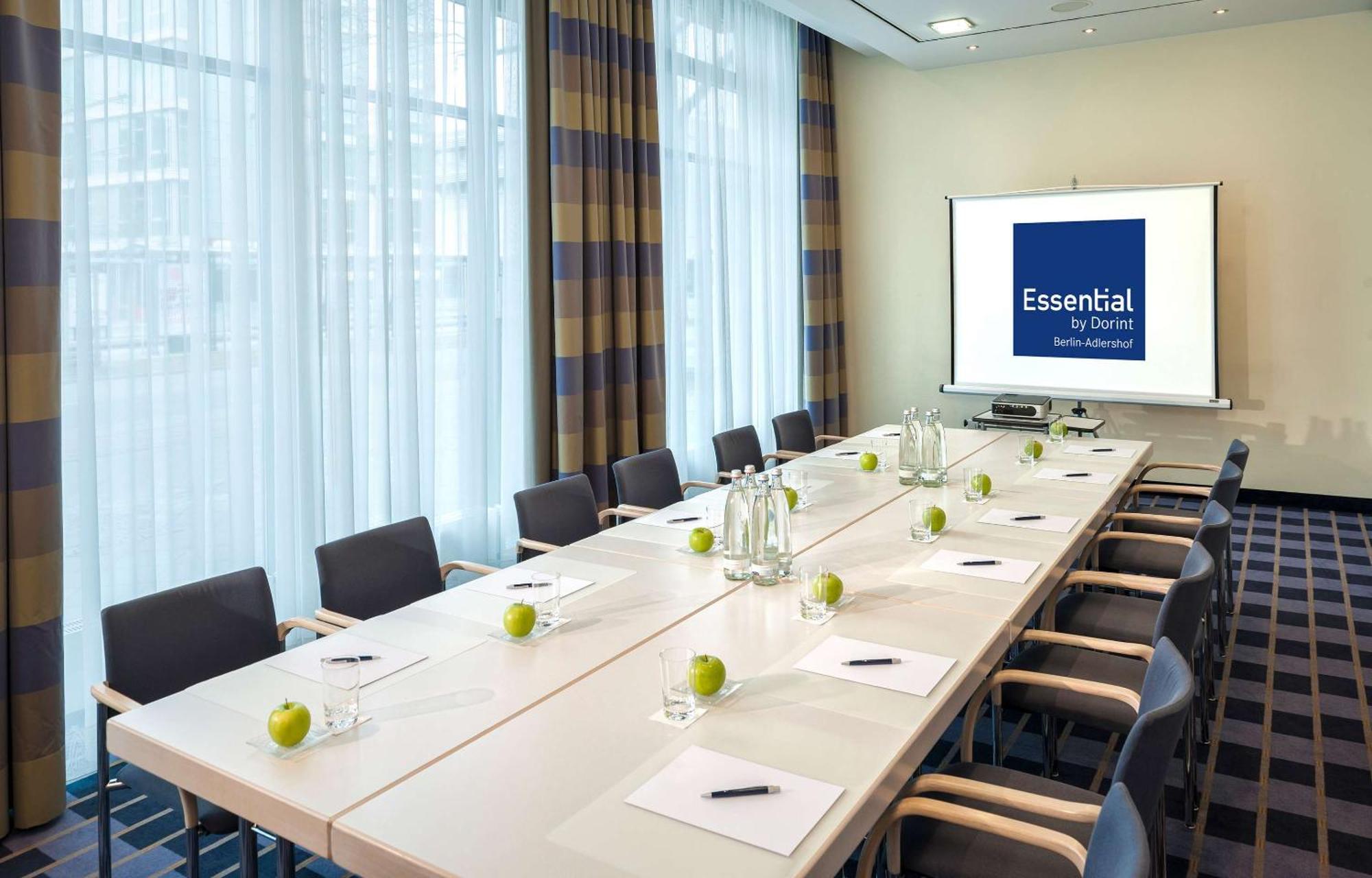 Essential By Dorint Berlin-Adlershof Hotel Bagian luar foto
