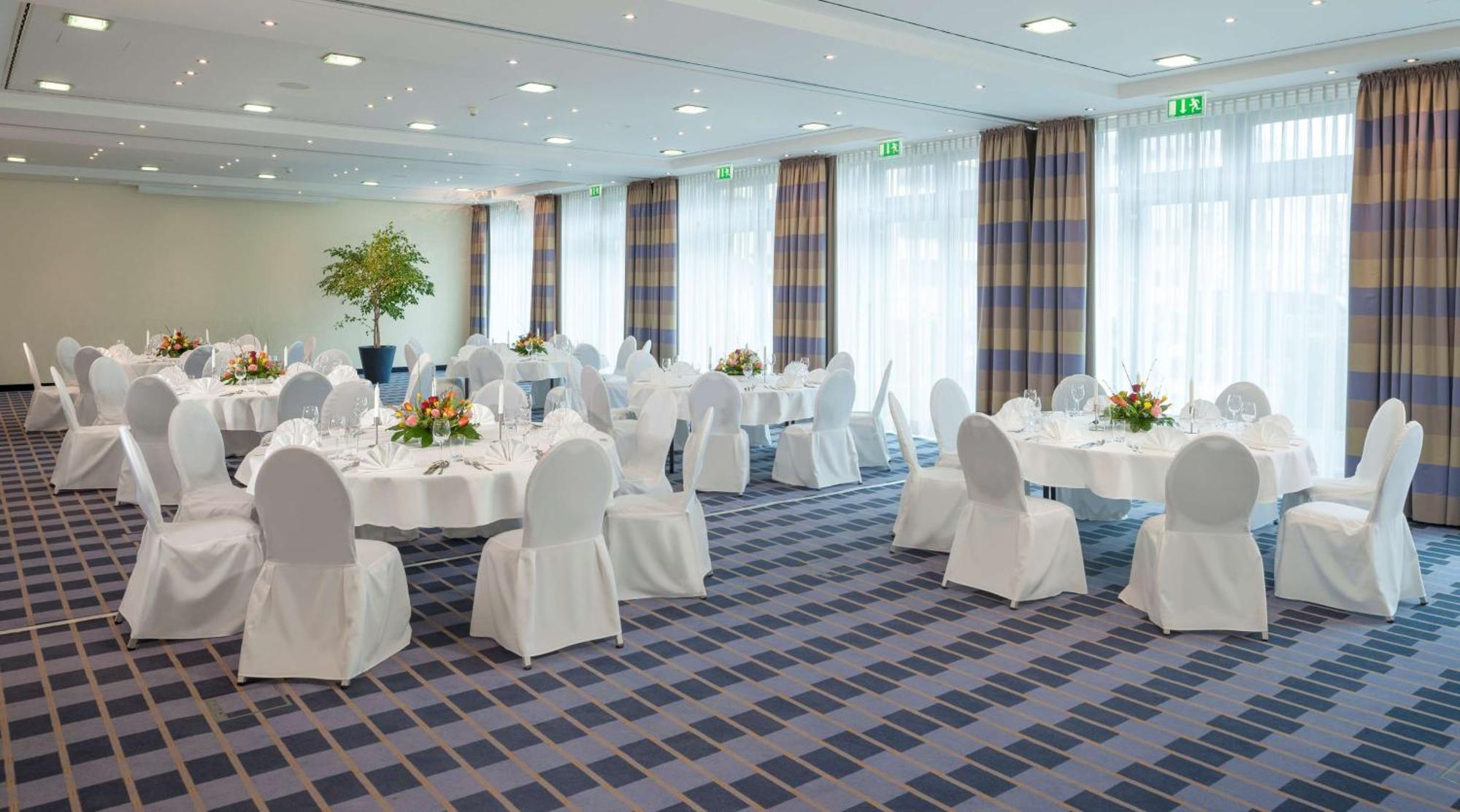 Essential By Dorint Berlin-Adlershof Hotel Bagian luar foto