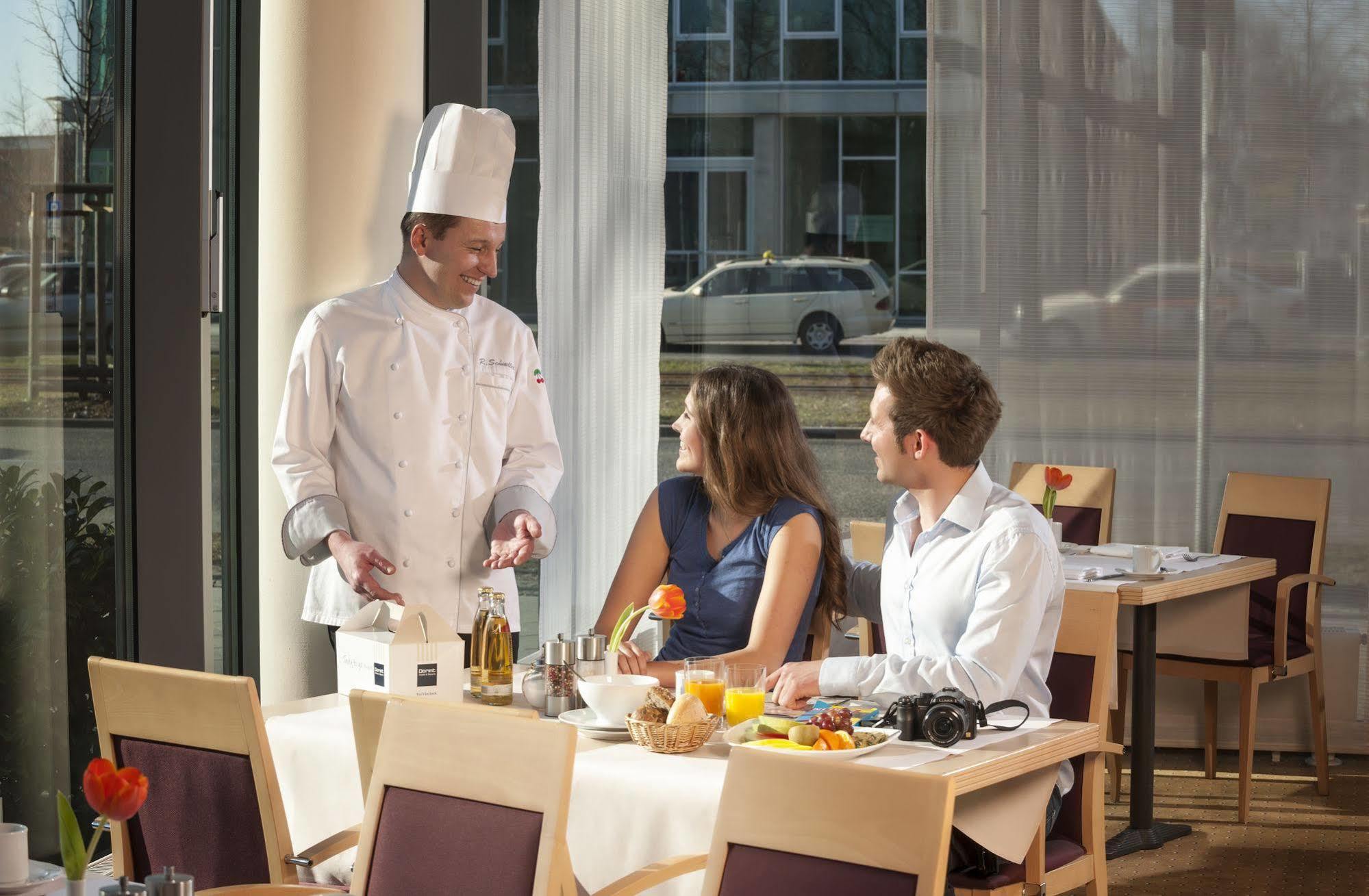 Essential By Dorint Berlin-Adlershof Hotel Bagian luar foto
