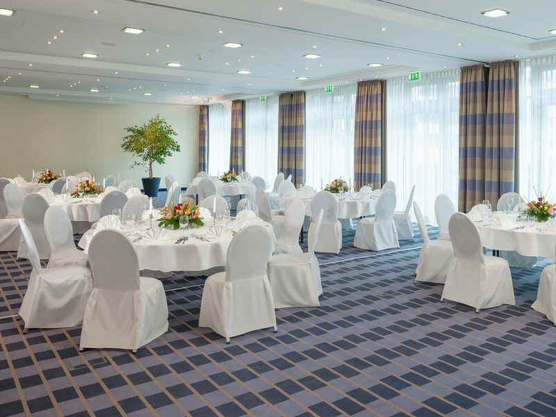 Essential By Dorint Berlin-Adlershof Hotel Bagian luar foto